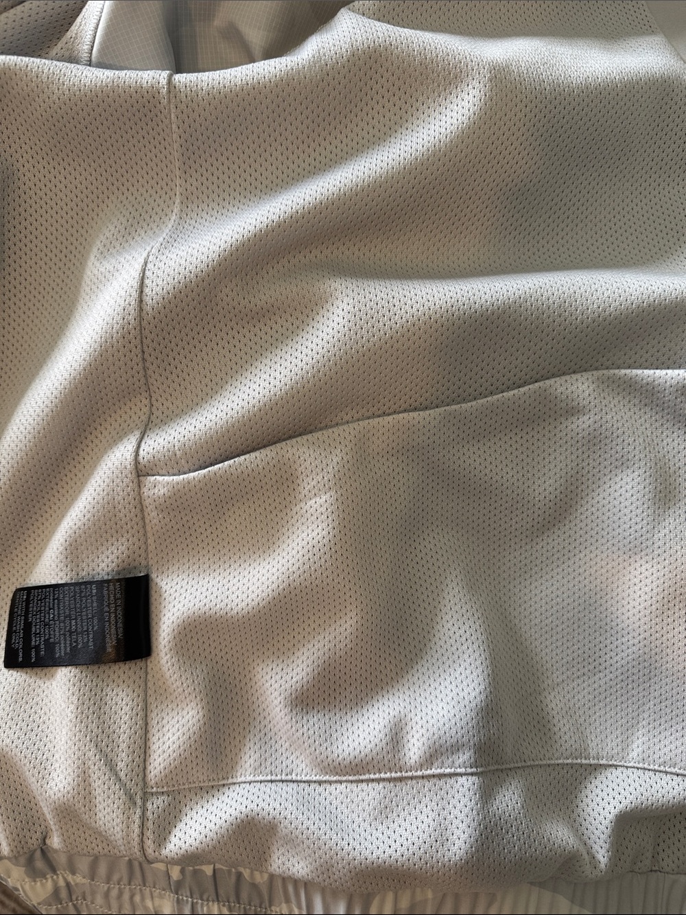Chicos Light Gray Camo Zip Bomber Jacket and Joggers Two Piece Set Size 2 10/12 - Picture 10 of 10